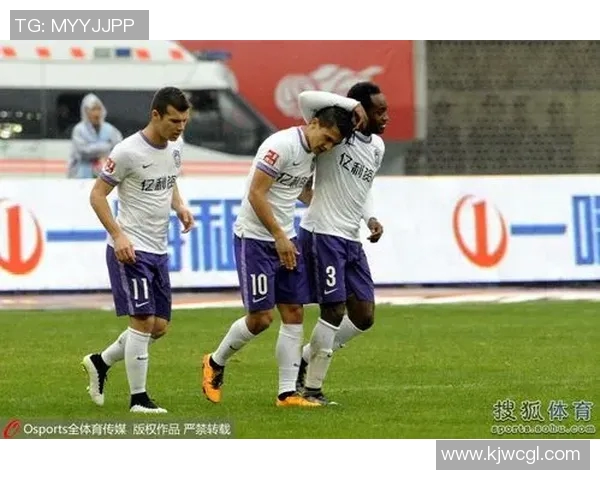 足球明星痛失亲人感人视频引发网友热议与深切哀悼 足球明星痛失亲人感人视频引发网友热议与深切哀悼